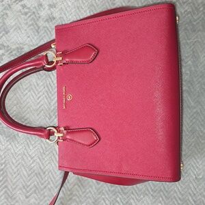 Micheal Kors Burgundy Bag